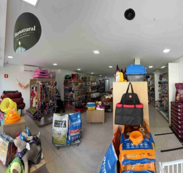 Imagem geral do interior da loja Única Pets em Ribeirão Preto